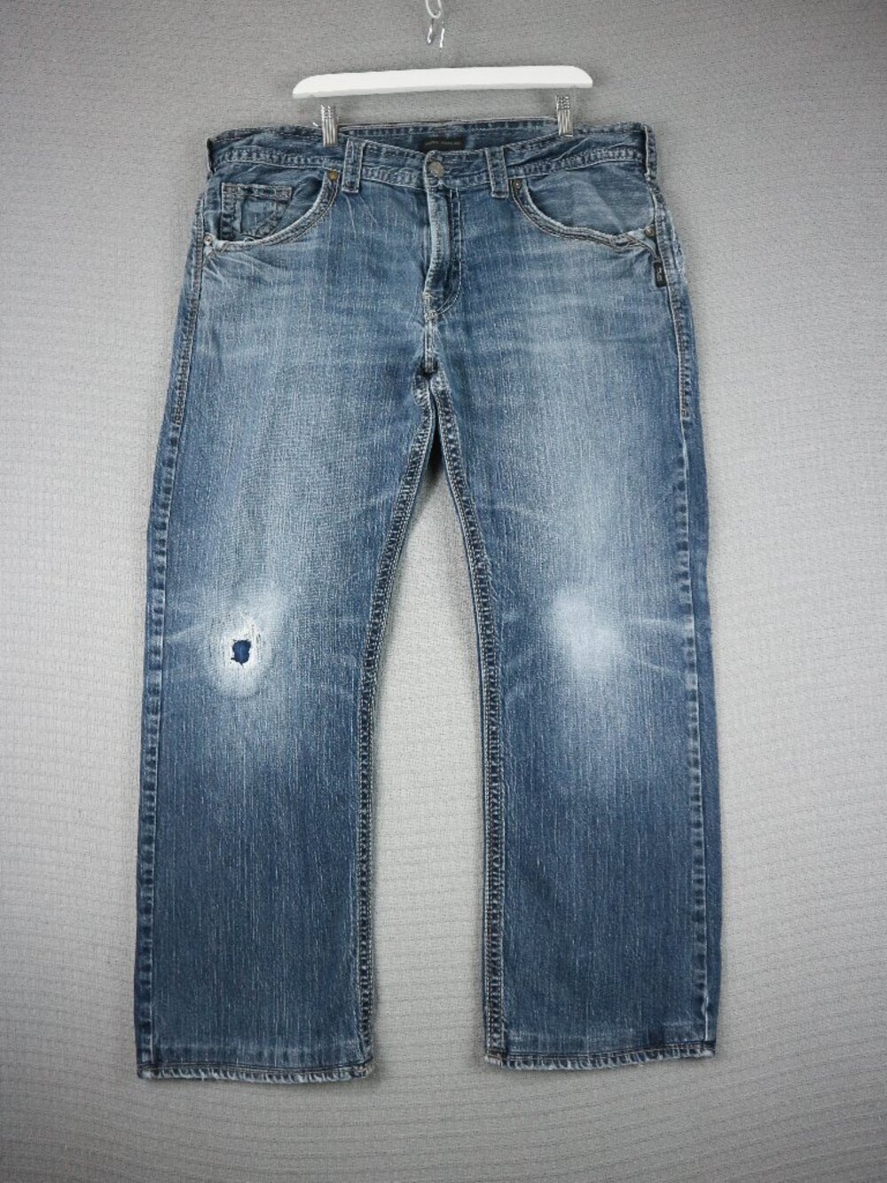 Silver Jeans Mens Gordie Relaxed Fit Straight Jeans Size Measures 38x34 Repaired